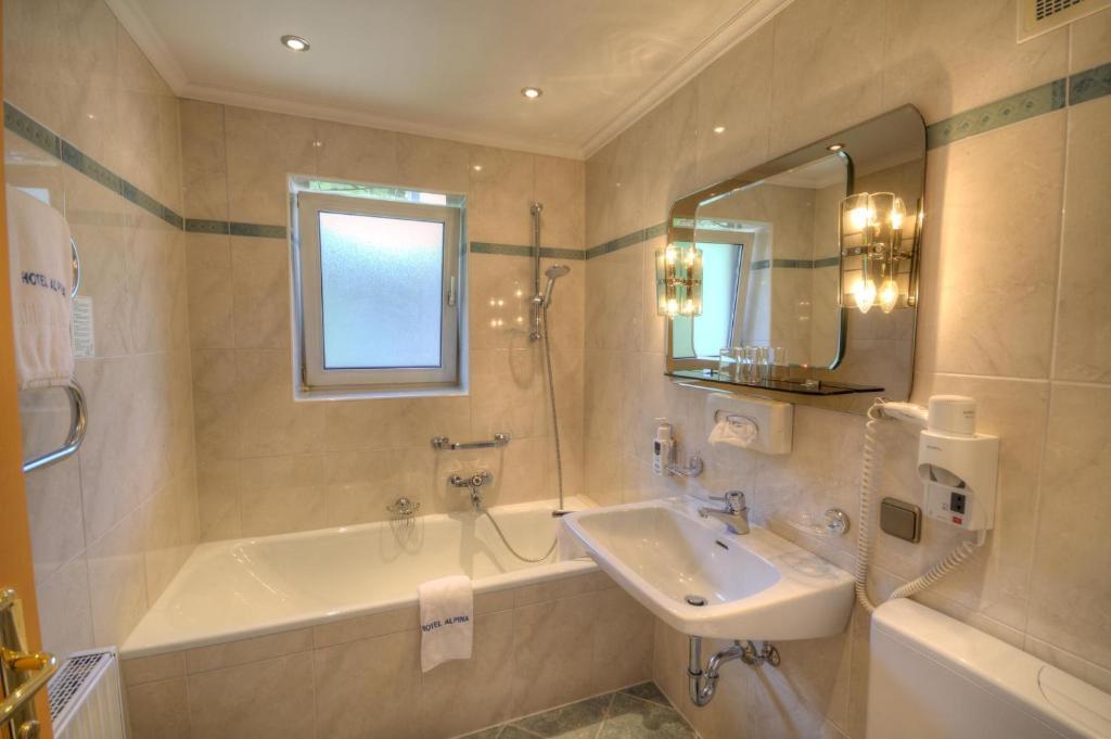 Hotel Tauernblick - Thermenhotels Gastein باد هوفغاستين الغرفة الصورة
